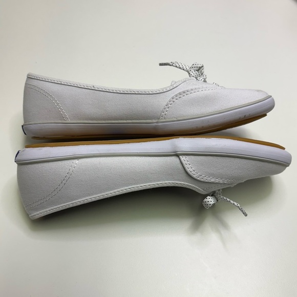 Keds Women’s 7 T-Cup Teacup CVO Pumps White Canvas Mini Sneakers Rubber Outsole - Picture 6 of 11
